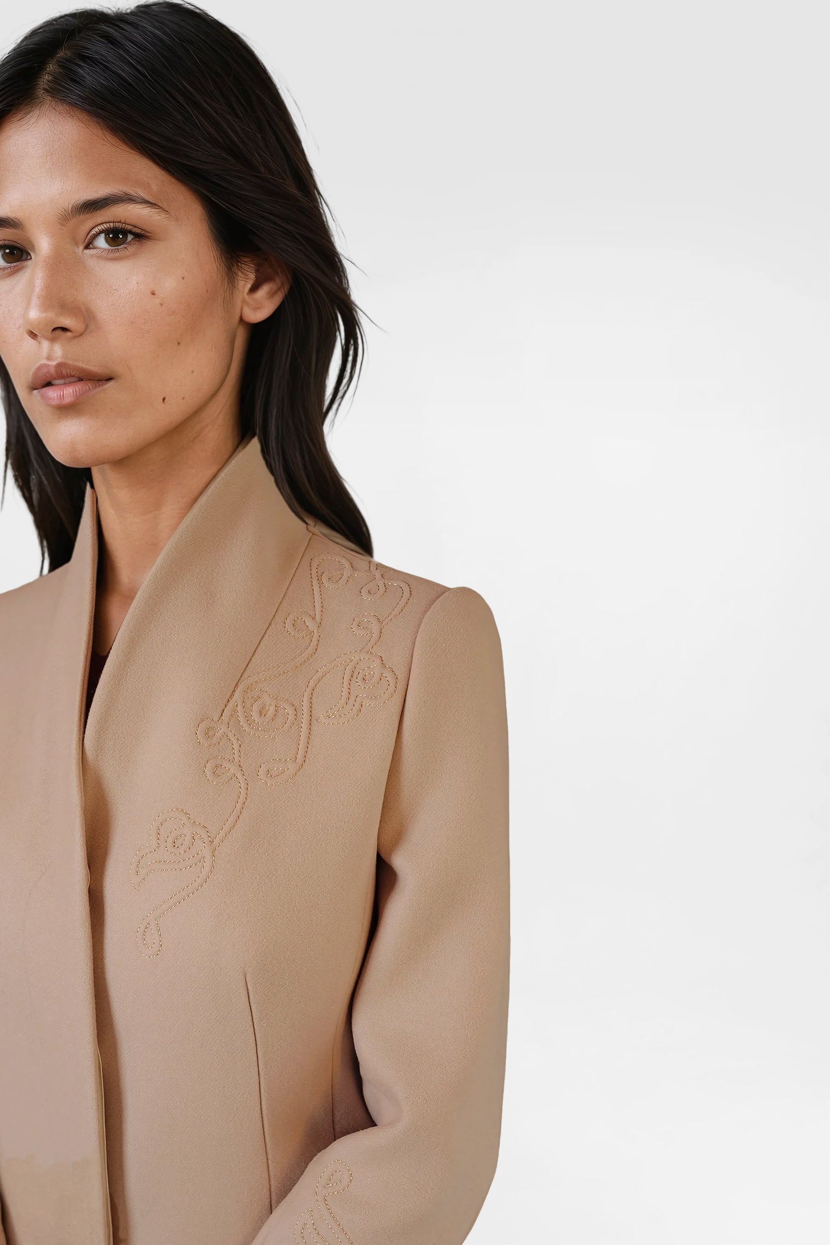 脏粉色羊毛披肩大衣